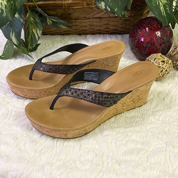 UGG | Shoes | Ugg Brown Wedge Thong Toe 